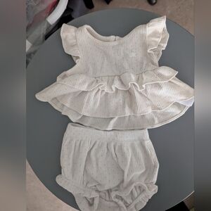Baby Gap 2 Piece Set
